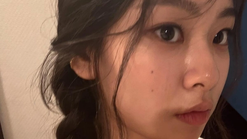 “BIKY”…김수안, 깊어진 눈빛→청춘의 여름 셀카