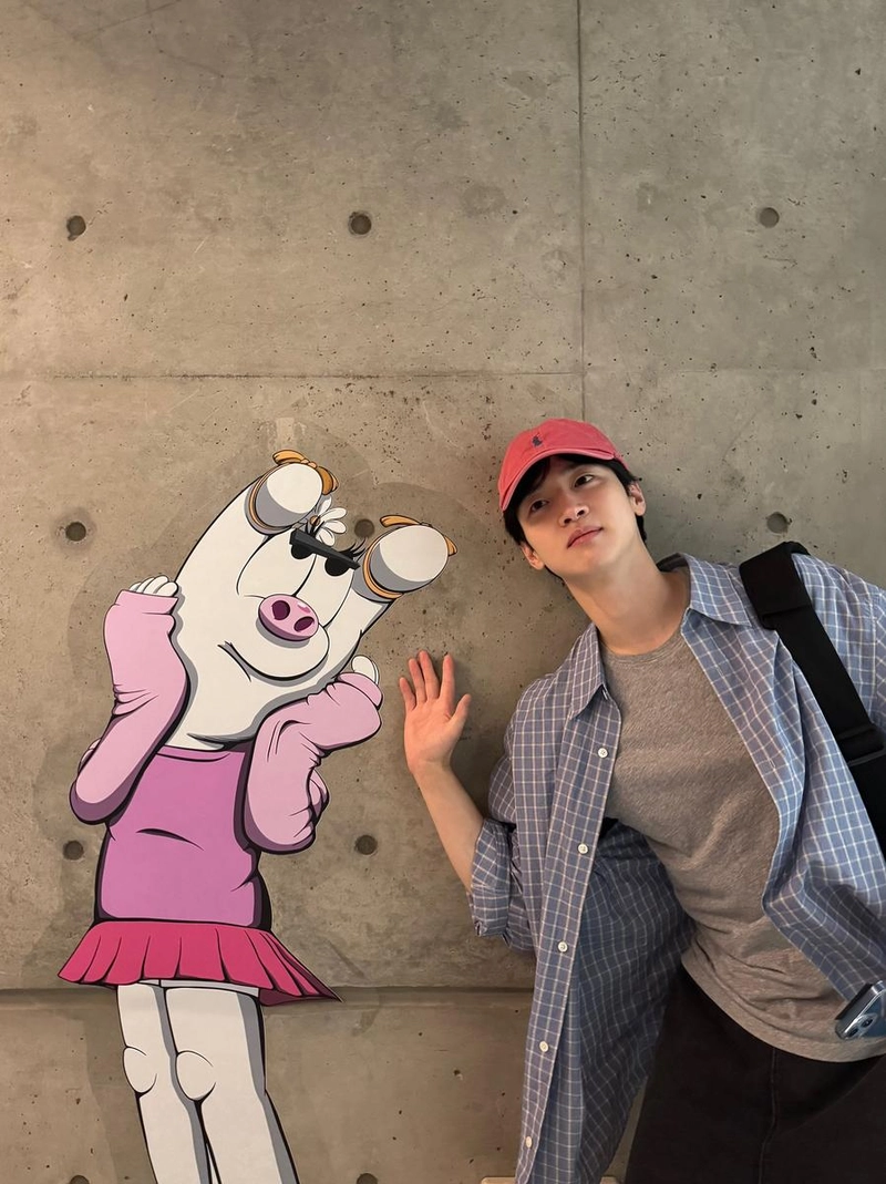 “기웅이형 화이팅”…장동윤, 장난스런 여름 오후→미소 가득 / 배우 장동윤 인스타그램