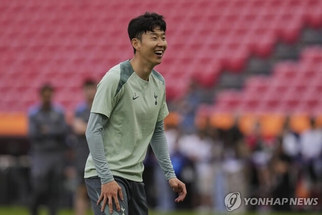 “1천500만 파운드 이적설”…손흥민, 토트넘 이적 논의 본격화 / 연합뉴스