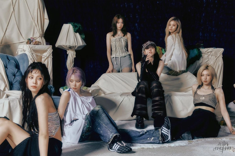 “쌓아온 자신감의 무대”…NMIXX, ‘High Horse’로 빌보드도 사로잡았다→첫 단독 콘서트 기대감 폭발 / JYP엔터테인먼트