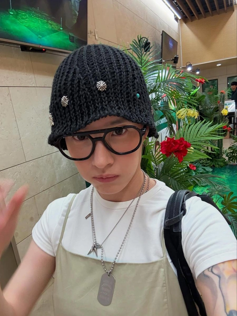 “울다 웃다 몰입했죠”…모니카, 깊은 여운→초록빛 나들이 셀카 / 안무가 모니카 인스타그램