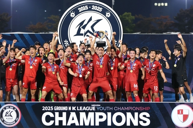 “이호진 선제골 포함 4득점”…부산, 인천에 4-0 완승 U18 챔피언십 정상 / 연합뉴스