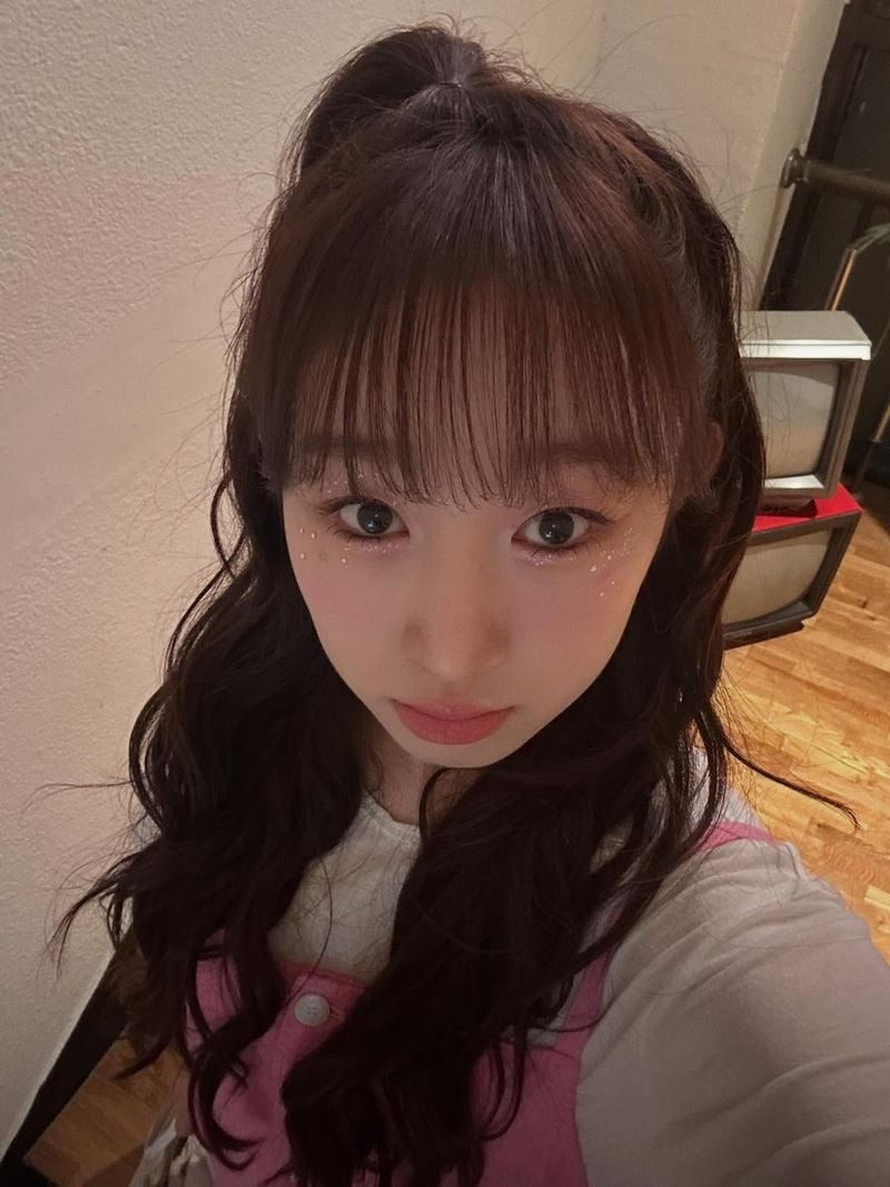 “행복하세여 러브스타웨힣”…수빈, 달콤 설렘→반짝이는 눈빛 속 여름밤 / 걸그룹 우주소녀 수빈 인스타그램
