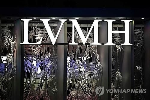 LVMH, ‘마크 제이콥스’ 매각 추진…2분기 매출 4% 감소