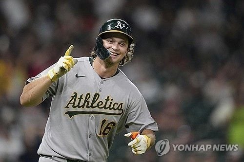 “신인 최초 4홈런 폭발”…닉 커츠, 6안타 8타점 MLB 대기록 경신 / 연합뉴스