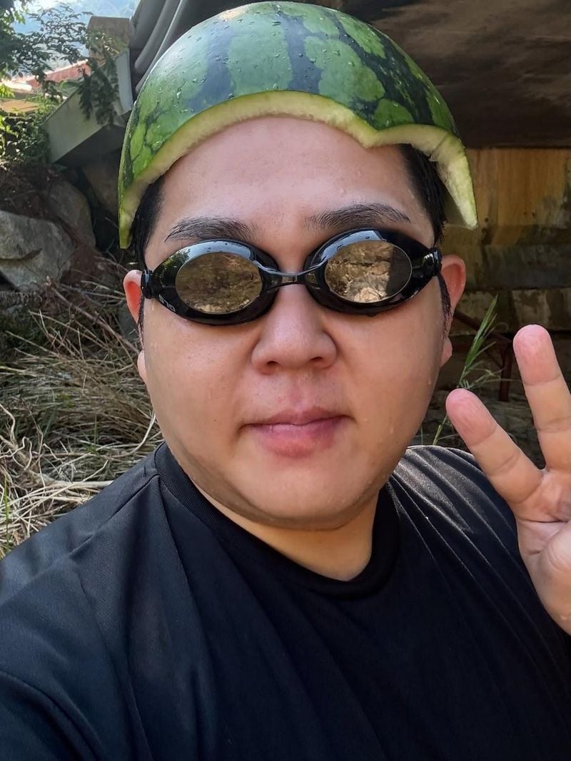 “나 빼고 놀러가면 듀거”…문상훈, 유쾌한 여름날→수박 모자 패션 / 온라인콘텐츠창작자, 배우 문상훈 인스타그램