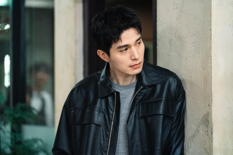 “착한 사나이의 하루”…이동욱, 시선 머무는 여름→강렬한 아우라 / 배우 이동욱 인스타그램