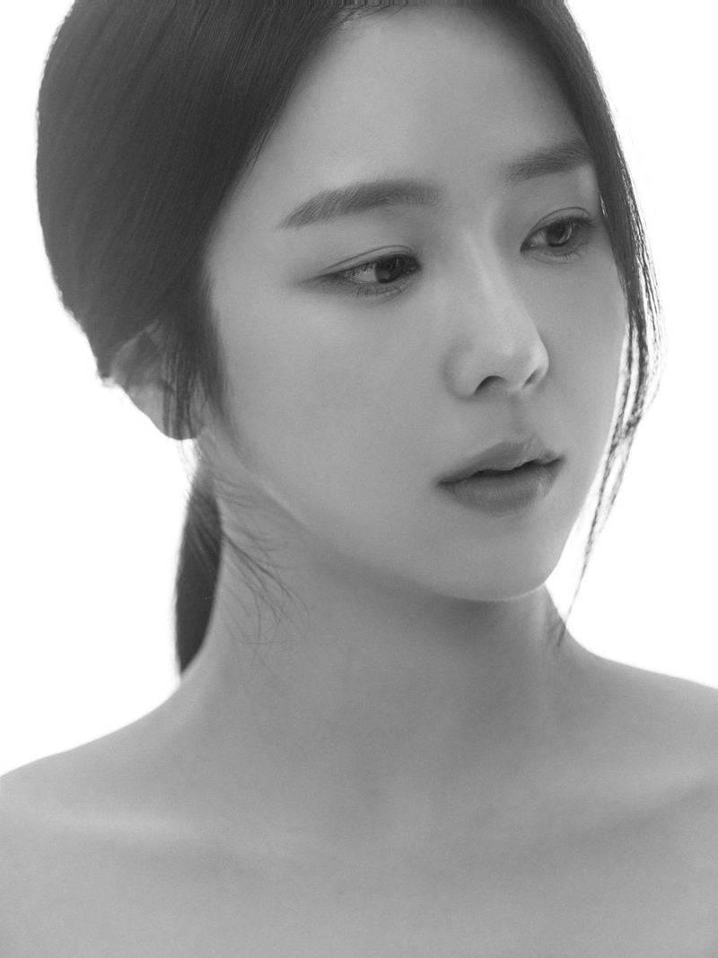 “새로움을 머금은 눈빛”…김예원, 고요한 시선→여름 감성 압도 / 가수, 배우 김예원 인스타그램