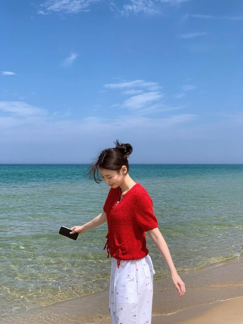 “바다로 풍덩 빠지고 싶었죠”…이유정, 강릉 여름해변→청량 에너지 발산 / 환승연애3 출연자 모델 이유정 인스타그램