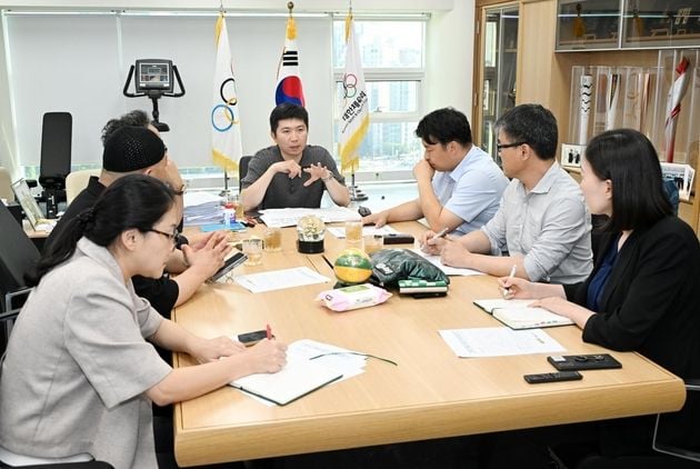 “학부모 직접 지지 표명”…유승민 회장, 학교체육 정상화 간담회 개최 / 연합뉴스
