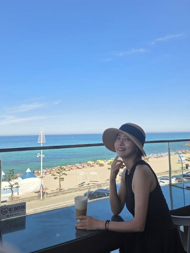 “계획 없이 떠난 바다”…유선, 여유 속 강릉→여름 해변 감성 전율 / 배우 유선 인스타그램