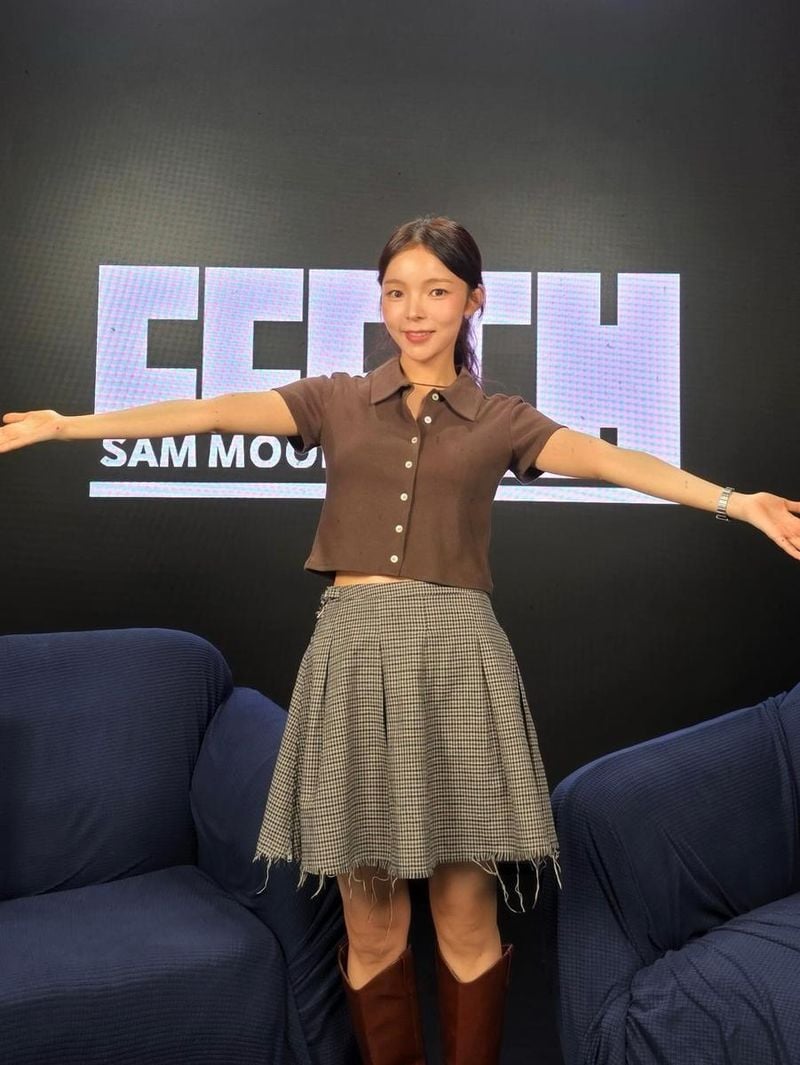 “딱대”…박진주, 유쾌한 제스처→한여름 에너지 폭발 / 배우 박진주 인스타그램