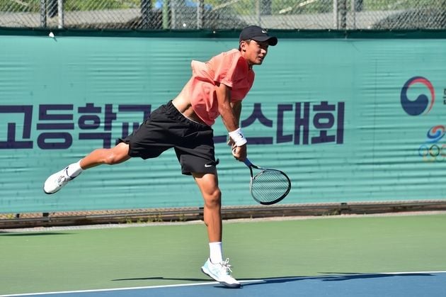 “남녀 단식 정상 등극”…김정우·박예은, 문체부장관기 고등부 우승 / 연합뉴스