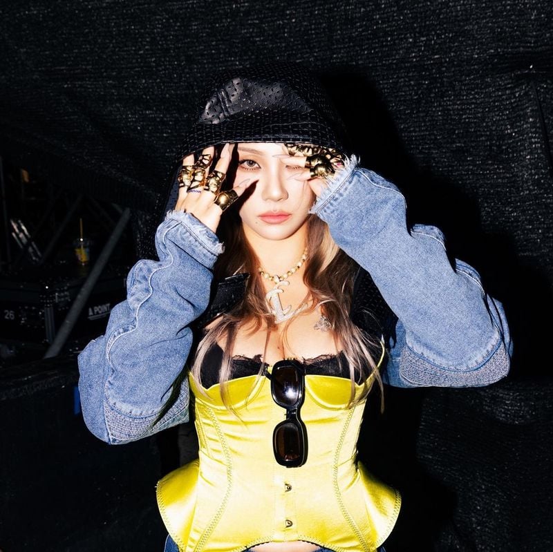 “뜨거운 무대가 그리웠구나”…CL, 부산의 밤→카리스마 대폭발 / 걸그룹 2NE1 CL 인스타그램