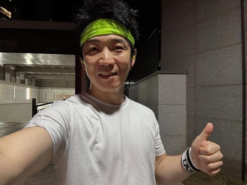 “계속 달려봐야지”…한경록, 여름밤 땀방울→에너지 가득 셀카 / 그룹 크라잉넛 한경록 인스타그램