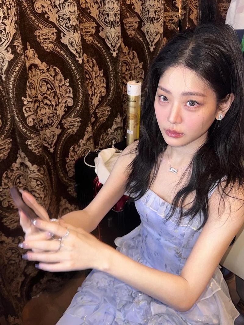 “감사의 순간을 기억해요”…정수빈, 첫 팬미팅 여운→빛나는 여름 드레스 / 배우 정수빈 인스타그램