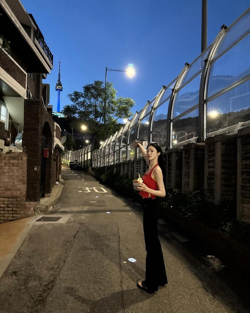 “푸른 저녁을 물들이다”…조혜주, 서울의 밤길→감각적 존재감 / 배우 조혜주 인스타그램