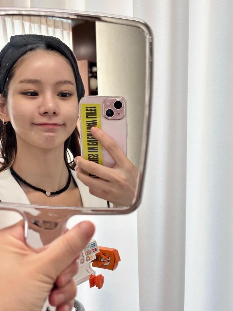 “피부가 한층 맑아진 듯”…맹승지, 자신만의 여름→셀프케어 일상 포착 / 배우, 방송인 맹승지 인스타그램