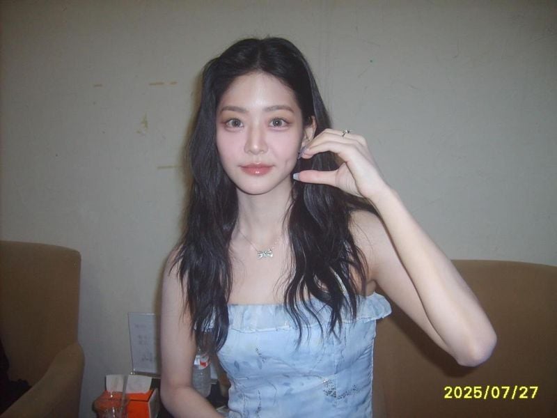 “투명한 여름빛 닮았죠”…정수빈, 청량한 눈빛→순수한 미소 / 배우 정수빈 인스타그램
