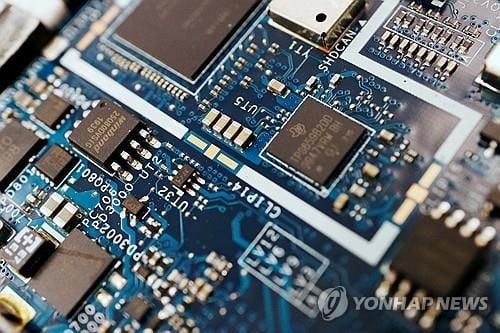미국 반도체 품목관세 2주 내 발표…한국 대미수출업계 긴장