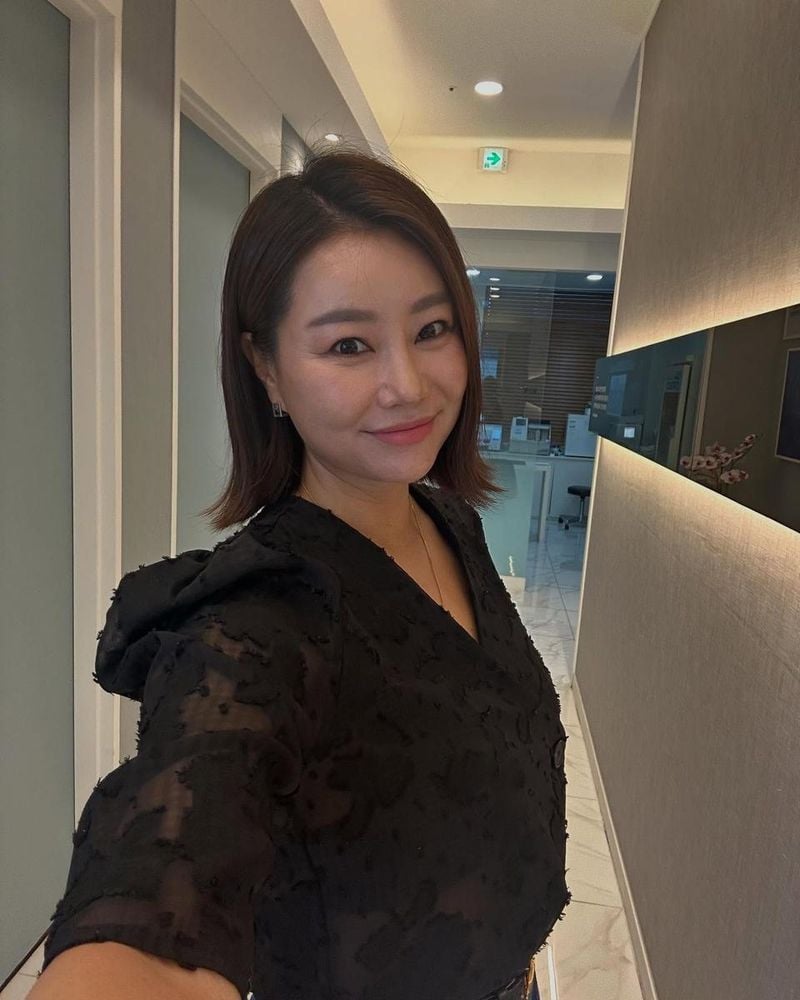 “나도 뭘 하긴 한다우”…김양, 밝은 미소→여름날의 셀프 기록 / 가수 김양 인스타그램