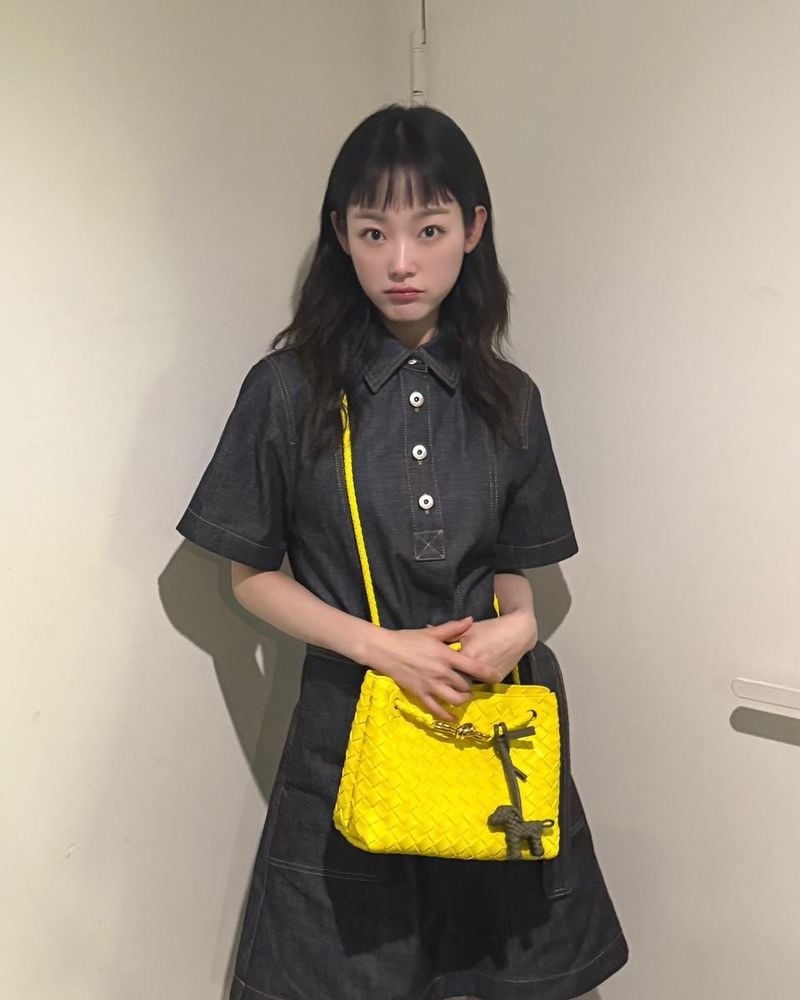 “앞머리 싹뚝, 새로움 기다린 순간”…이유미, 변신의 설렘→여름 빛깔 폭발 / 배우 이유미 인스타그램