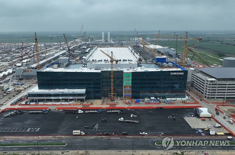 ‘삼성전자’ 22조7천억 테슬라 AI칩 수주…파운드리 적자 해소 신호