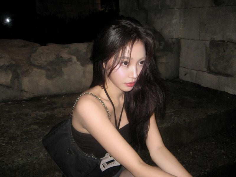 “디카감성이 좋아”…조아, 도발적 여름 밤→시선 압도 / 걸그룹 위클리 조아 인스타그램