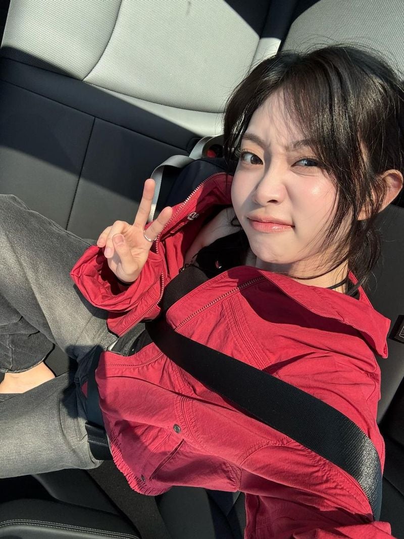 “덕질이 가득한 7월”…서지수, 햇살 안은 비주얼→설렘 가득 셀카 / 걸그룹 러블리즈 서지수 인스타그램