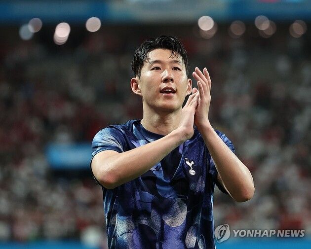 “손흥민-야말 방한”…토트넘·바르셀로나, 서울·대구서 ‘빅매치’ 예고 / 연합뉴스