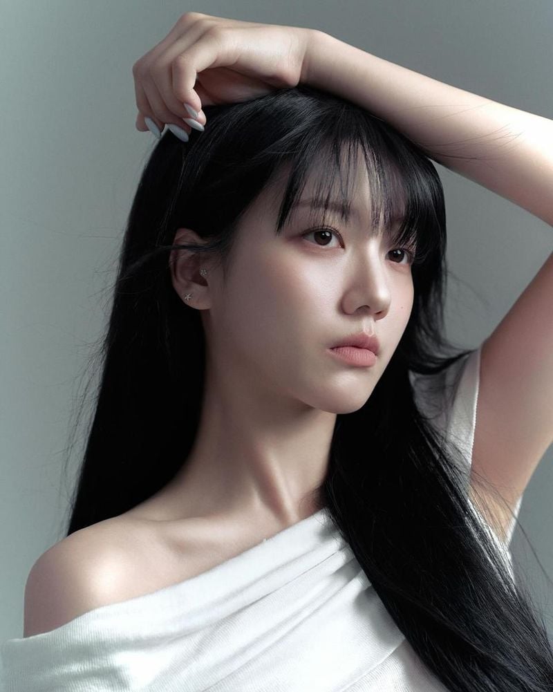 “섬세한 시선 머무는 아침빛”…임채현, 고요한 여름 감성→청초한 아름다움 / 배우 임채현 인스타그램