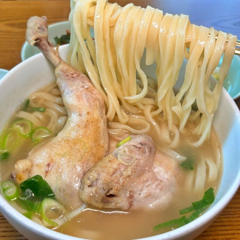 생방송투데이 줄서는 명장면…방이동 닭칼국수, 땀에 젖은 열기 속→궁극의 보양 한 끼 향한 환호