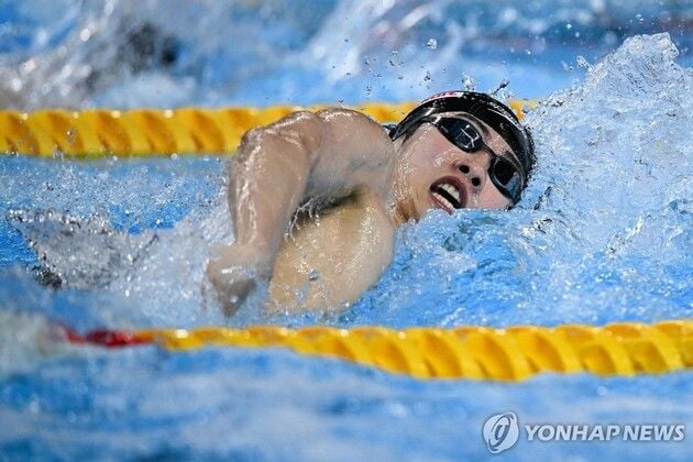 “0.18초 차 아쉬운 4위”…황선우, 세계선수권 자유형 200m 연속 메달 실패 / 연합뉴스