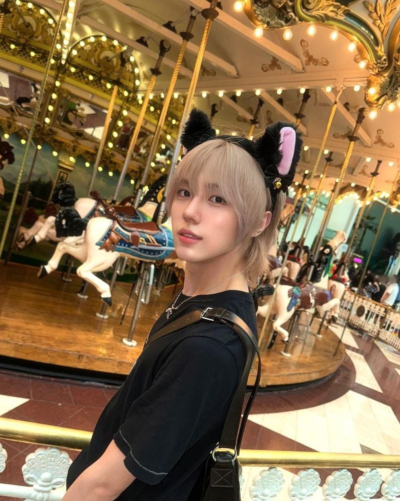 “놀러 온 고양이”…성민, 몽환적 시선→유년의 감성 소환 / 그룹 크래비티 성민 인스타그램