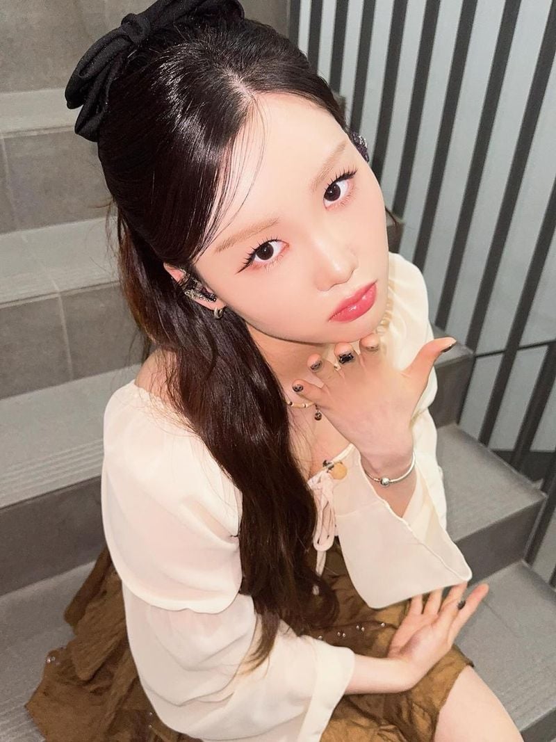 “뿌잉”…나영, 투명한 시선→순수함 가득한 밤 / 가수 나영 인스타그램