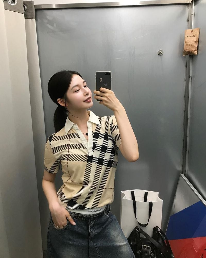 “여름? 얼음”…김이온, 무심한 셀카→청량한 분위기 압도 / 배우 김이온 인스타그램