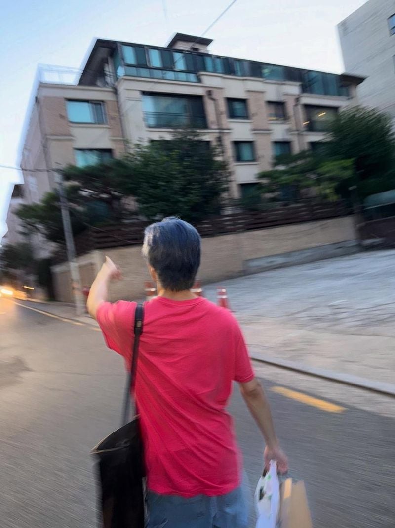 “my blues”…마크, 푸른 여름 저녁→뒷모습에 담긴 여운 / 그룹 NCT 마크 인스타그램