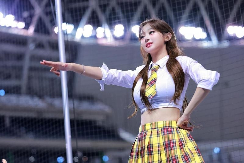 “빛나는 순간의 자신감”…이주은, 여름 밤 야구장→에너지 폭발 / 치어리더 이주은 인스타그램
