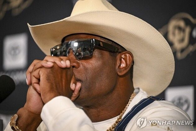 “치열한 암 투병 고백”…디온 샌더스, 방광암 완치 판정 받아 / 연합뉴스