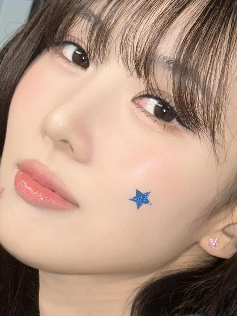 “별빛 따라 흐르는 시선”…유현, 맑은 여름 오후→청초 미모 각인 / 드림캐쳐 유현 인스타그램