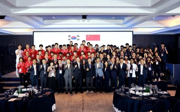 “스포츠 교류전 3종목 우정 쌓아”…한중 청소년, 제주서 7일간 교류 마무리 / 연합뉴스