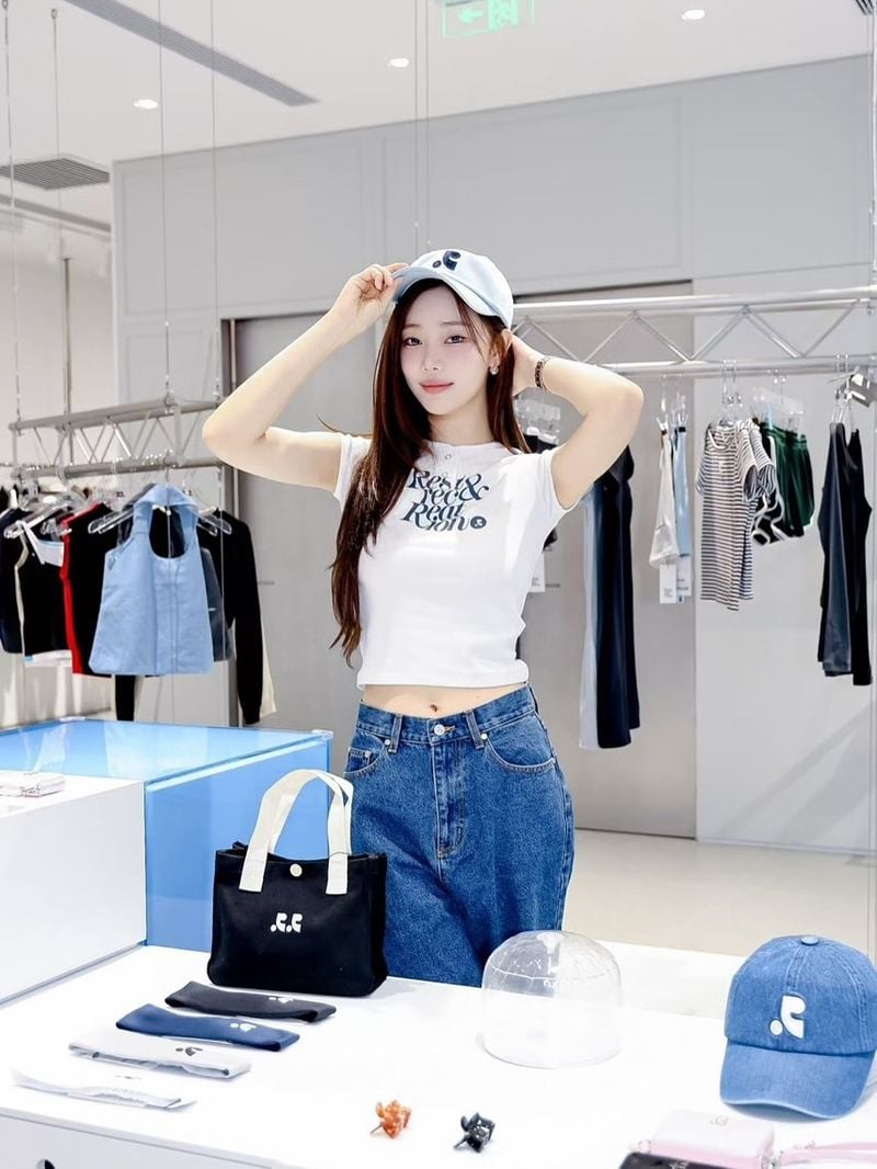 “레스트앤레크레이션의 새로운 시작”…이시안, 청량한 미소→심천 매장 오픈 인증 / 솔로지옥4 출연자 모델 이시안 인스타그램