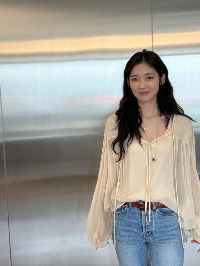 “맑음이라는 여름날”…아린, 담백한 미소→잔잔한 여운 / 걸그룹 오마이걸 아린 최예원 인스타그램