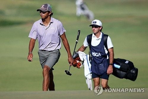 “버디 9개 폭발”…찰리 우즈, 주니어 PGA 챔피언십 2R 공동 7위 도약 / 연합뉴스