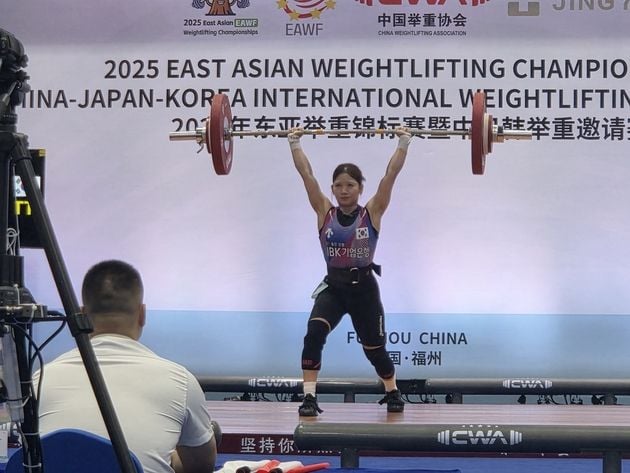 “3개 부문 모두 3위”…김은영, 동아시아역도선수권 여자 48㎏급 입상 / 연합뉴스