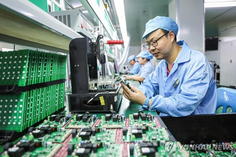중국 7월 제조업 PMI 49.3…기후재난 영향에 4개월째 경기 수축