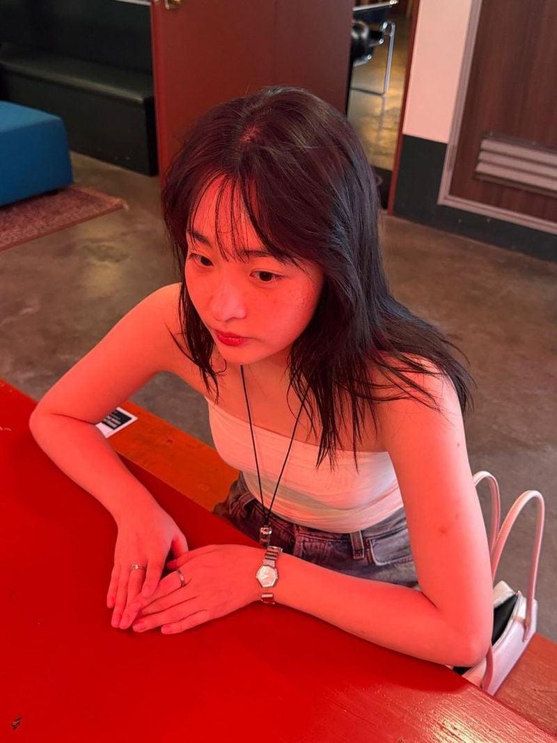 “짧은 나들이였죠”…김민하, 맑은 여름 오후→수줍은 순간 포착 / 배우 김민하 인스타그램