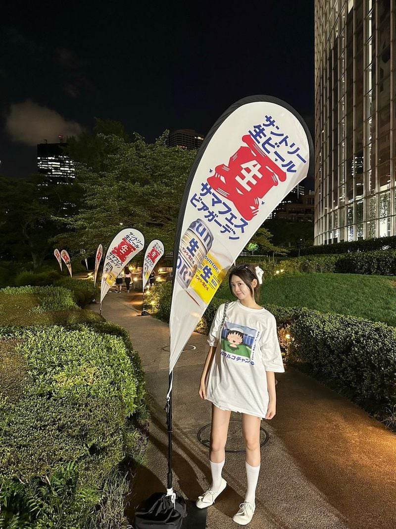 “도심 속 여름밤 산책”…홍지윤, 맑은 미소→초여름 감성 가득 / 가수 홍지윤 인스타그램
