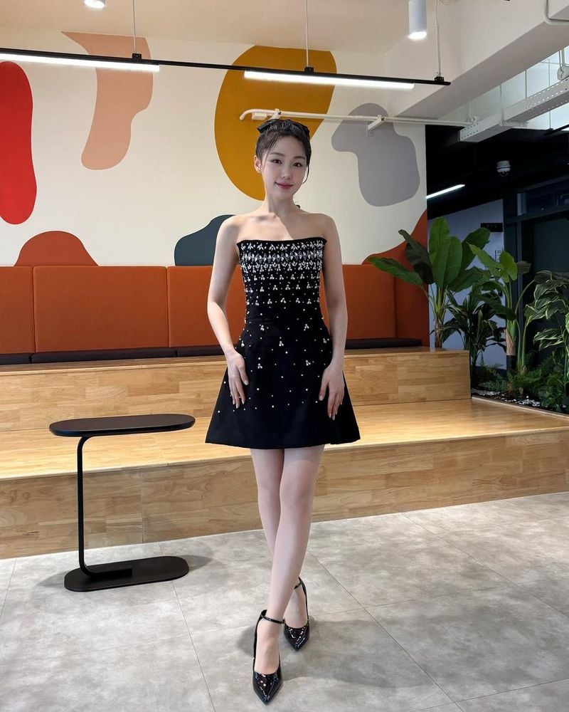 “어때? 내 드레스”…박시우, 여름 오후→단아한 우아미 절정 / 배우 박시우 인스타그램