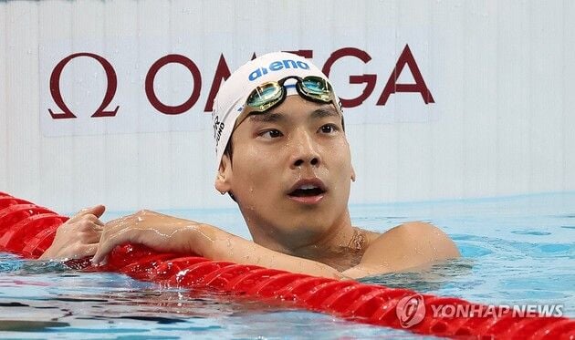 “배영 200m 한국신기록 경신”…이주호, 1분55초70 기록에도 결승 진출 무산 / 연합뉴스